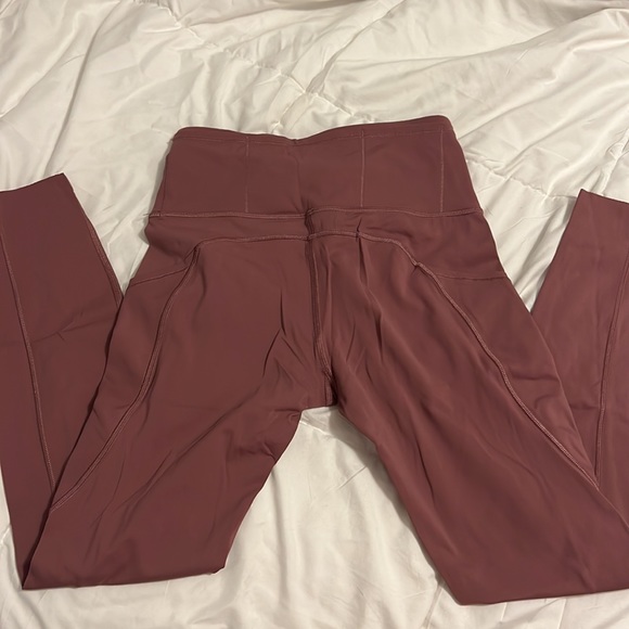 Lululemon Fast & Free raw hem leggings size 4; inseam 25” - Picture 2 of 4